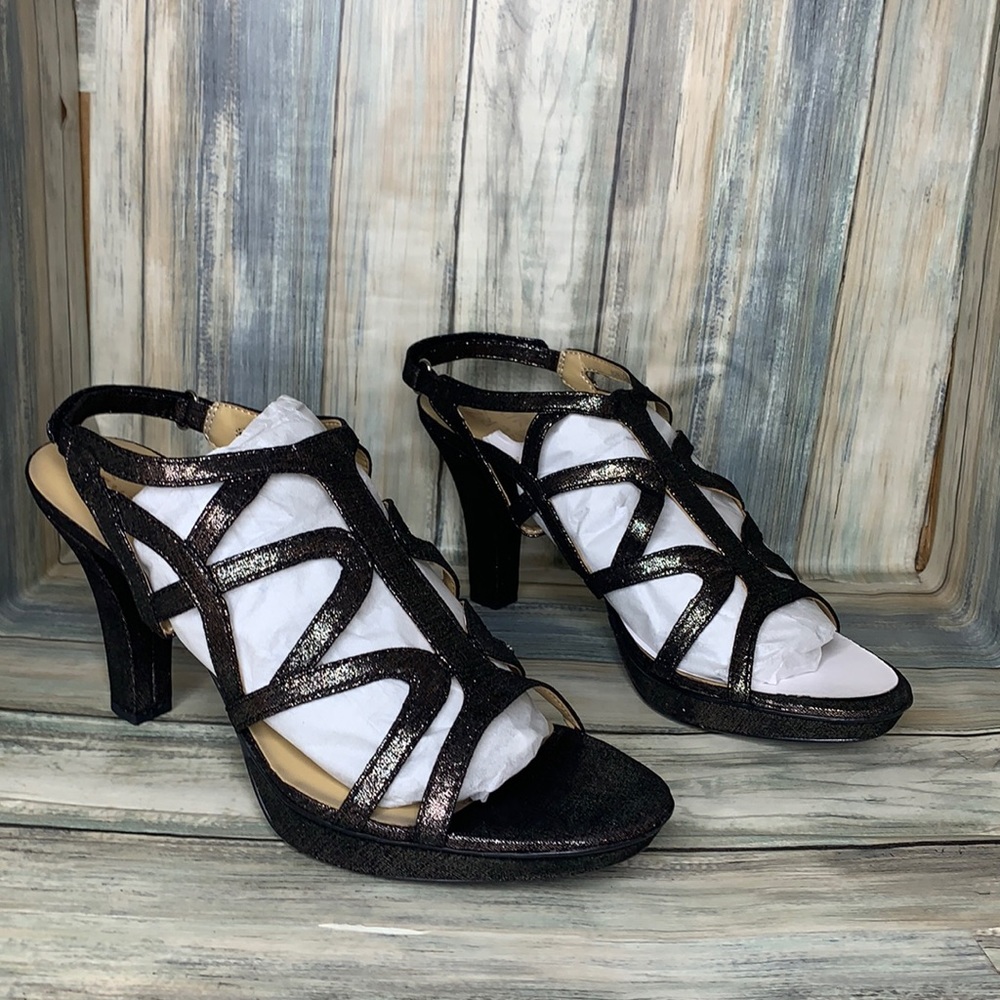Naturalizer Women's Pressley Heeled Sandal black ✅